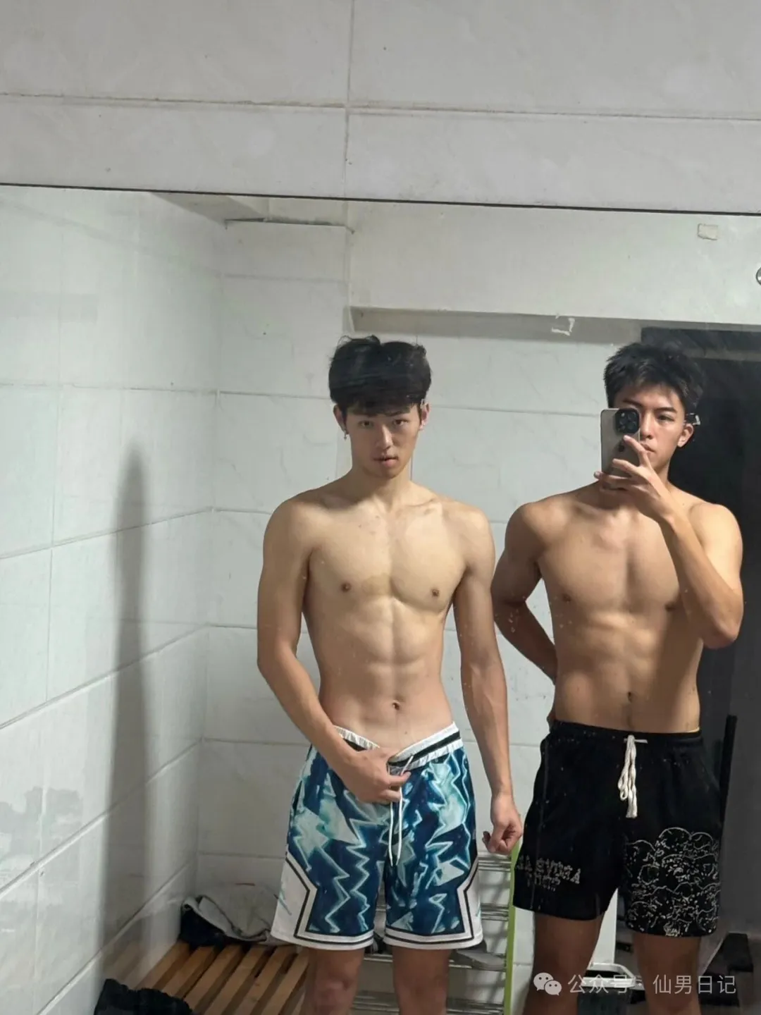 图片[4]-190cm体育生男大，06年的钻石腹肌质量太高了！-小蓝短视频