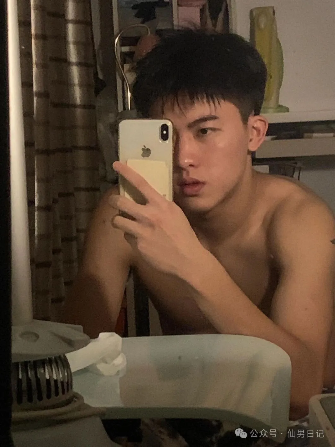 图片[7]-190cm体育生男大，06年的钻石腹肌质量太高了！-小蓝短视频