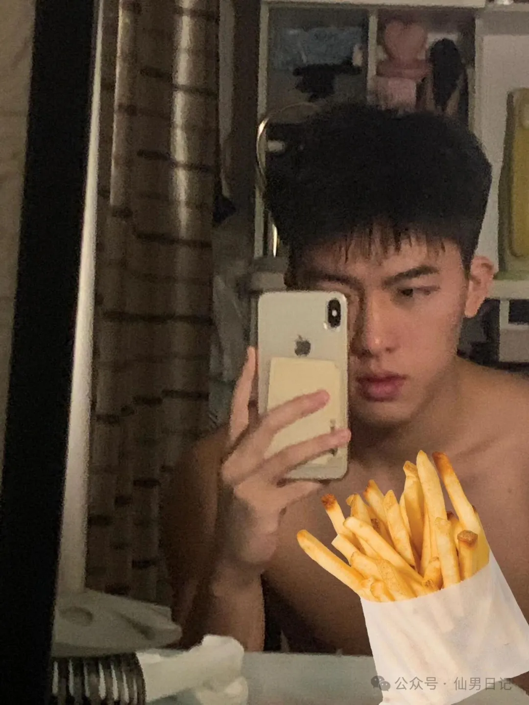 图片[6]-190cm体育生男大，06年的钻石腹肌质量太高了！-小蓝短视频