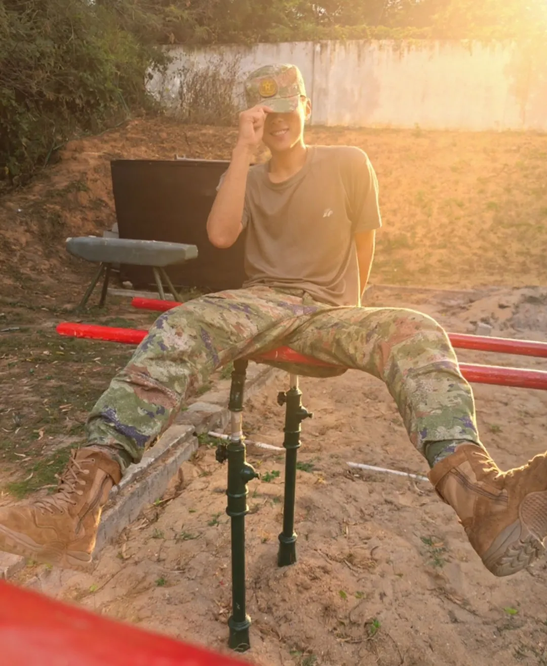 图片[14]-天！圈内网红小哥家贞居然去当了两年兵，现在都退伍了！-小蓝短视频