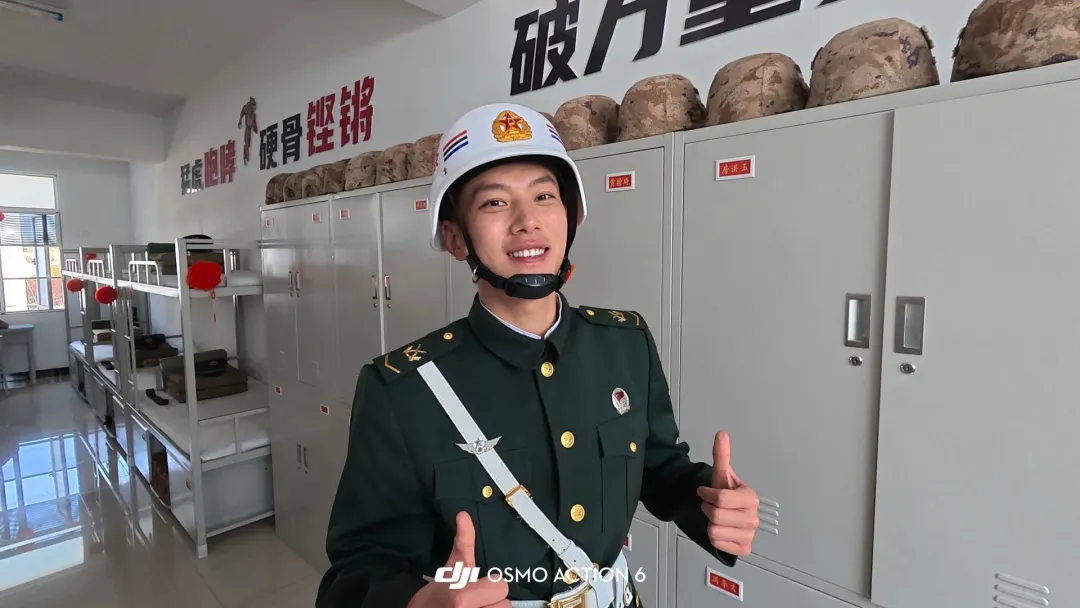 图片[8]-天！圈内网红小哥家贞居然去当了两年兵，现在都退伍了！-小蓝短视频