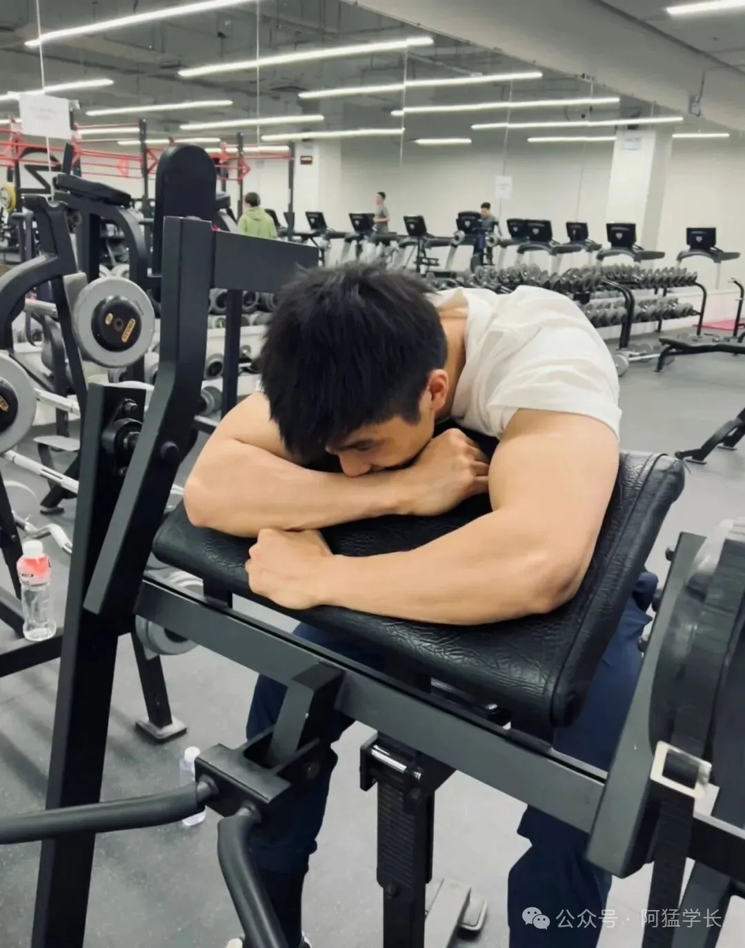 图片[15]-OMG！原来健身教练，都会被女记者采访啊……-小蓝短视频