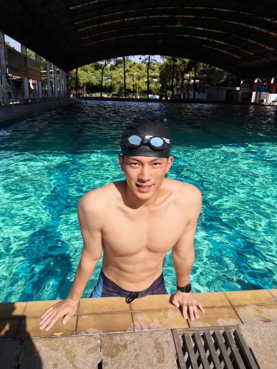 图片[9]-天！圈内网红小哥家贞居然去当了两年兵，现在都退伍了！-小蓝短视频