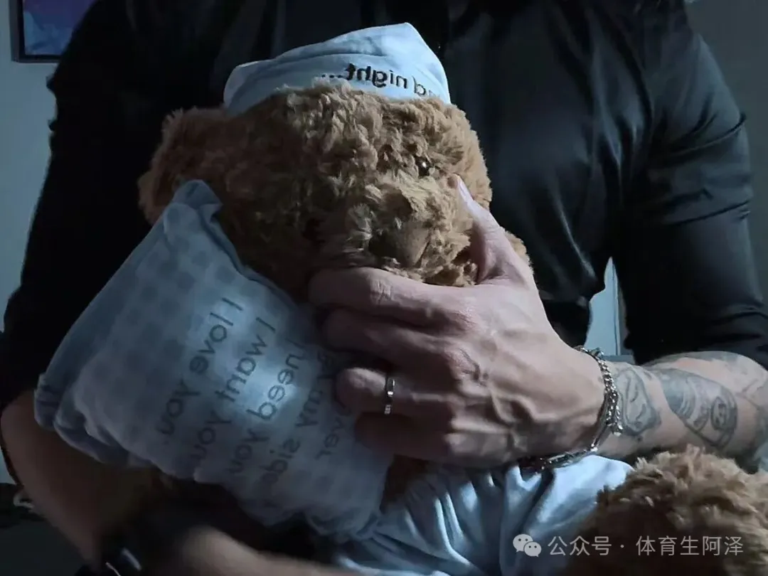 【2月精选】脂包肌卷毛猛男大尺度写真！翘臀腹肌19禁...-小蓝短视频